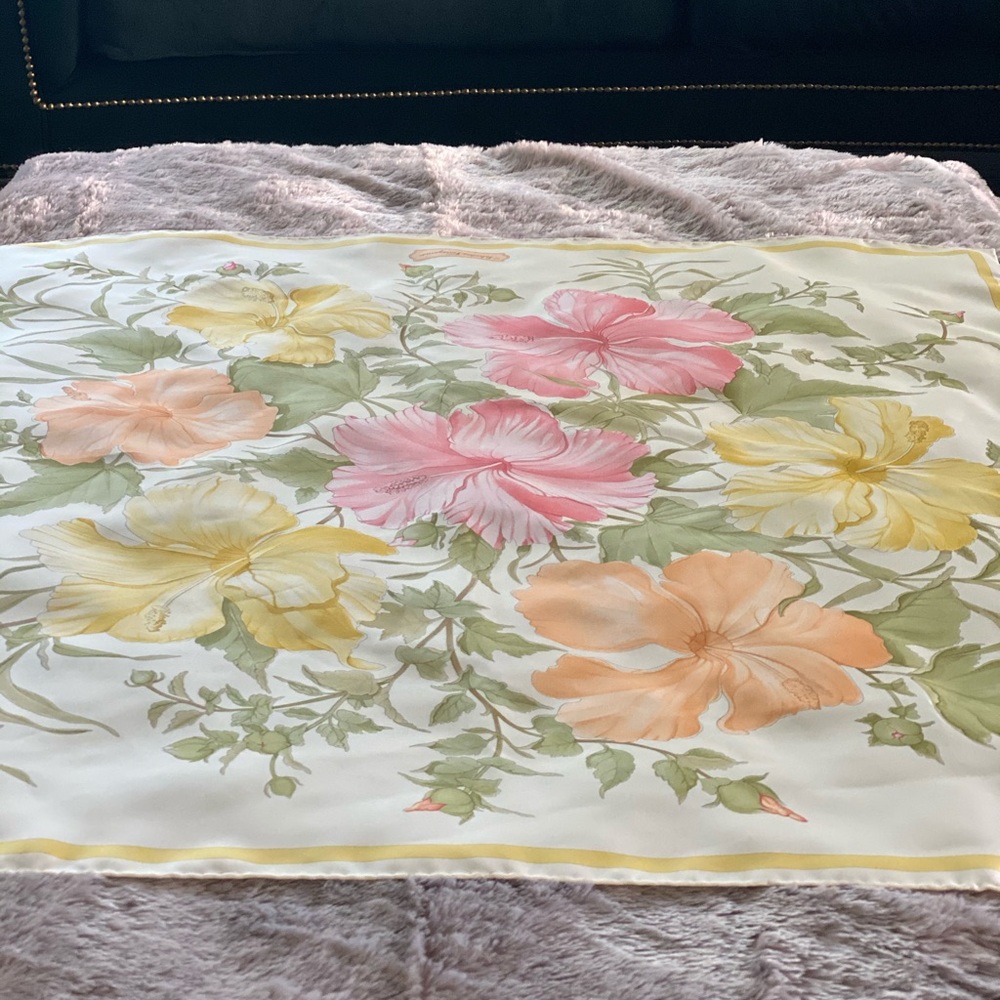 Authentic Salvatore Ferragamo Silk Floral Scarf - Picture 7 of 7
